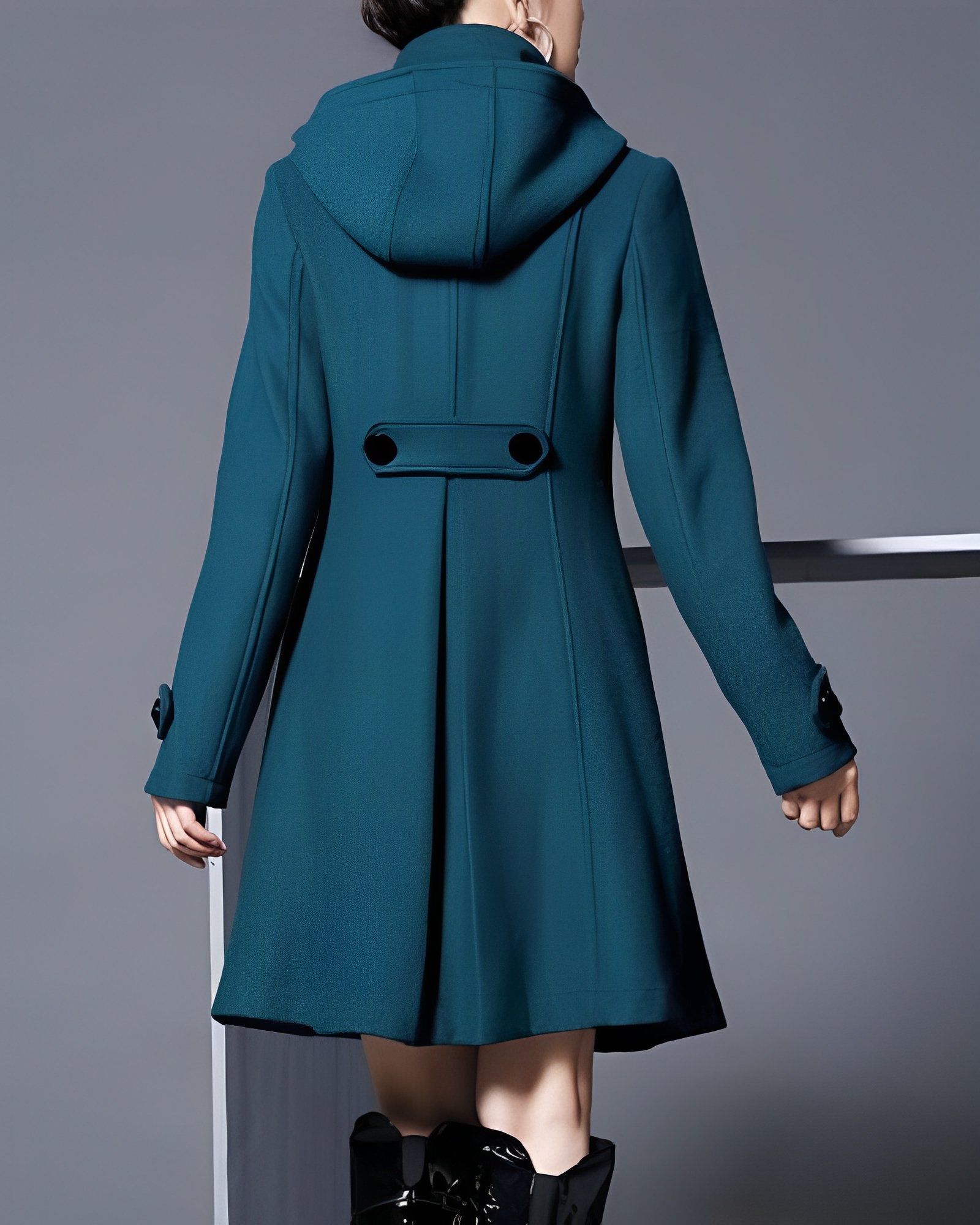 Ophelia™ - Timeless Buttoned Overcoat