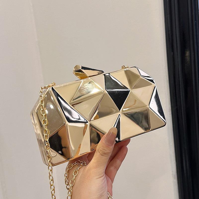 2024 New Fashion Diamond Iron Box Evening Bag