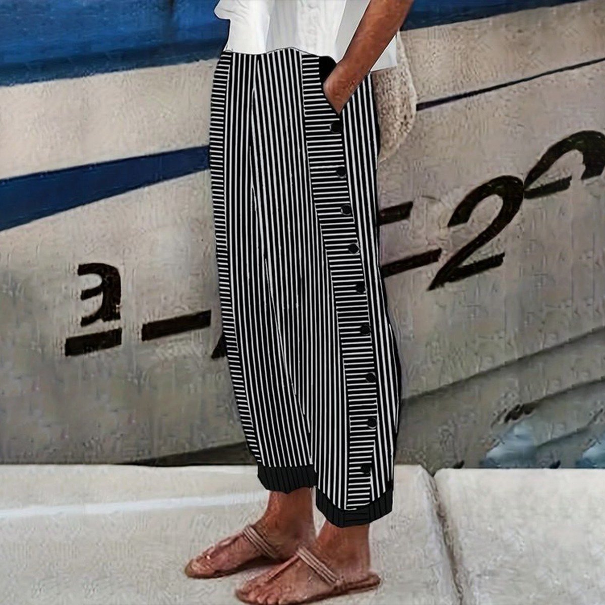 Black Striped Print Side Pocket Pants