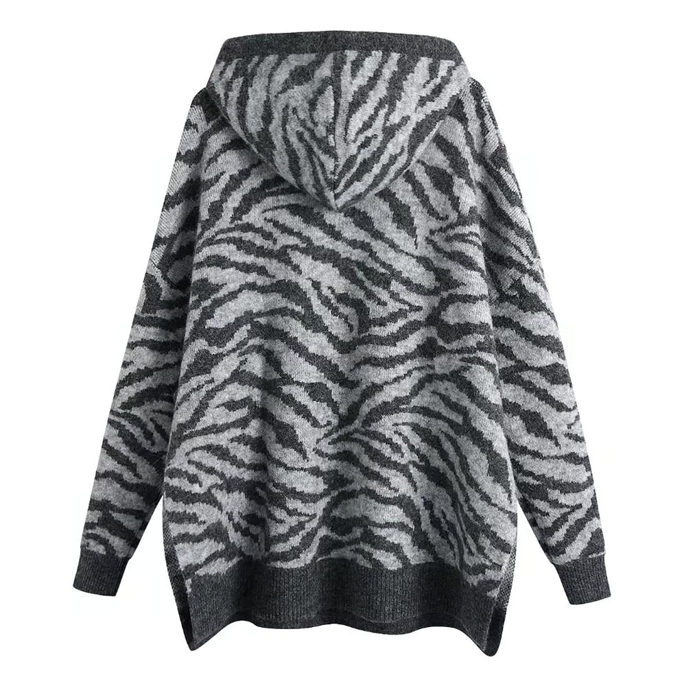 ANIMAL JACQUARD KNIT HOODIE