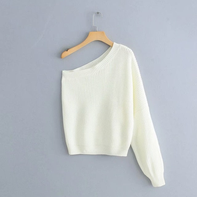 ASYMMETRIC SWEATER